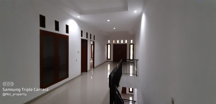 Rumah Baru Siap Huni di Cempaka Putih