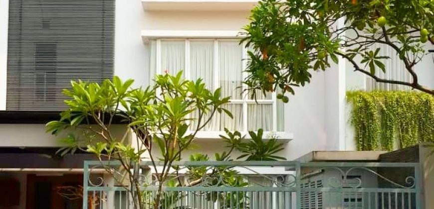 Townhouse Exclusive dan Asri di Belakang Citos (Cilandak)