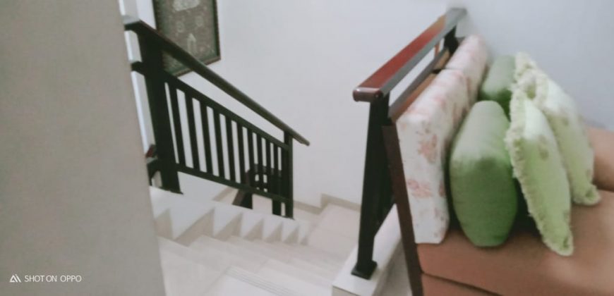 Rumah Hook di dalam Cluster Exclusive