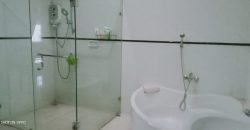 Rumah Hook di dalam Cluster Exclusive