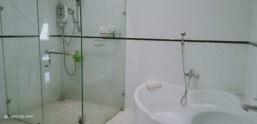 Rumah Hook di dalam Cluster Exclusive