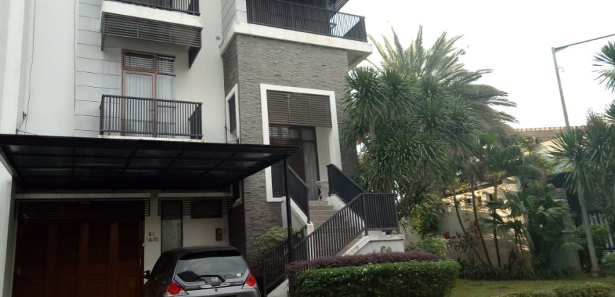 Rumah Hook di dalam Cluster Exclusive