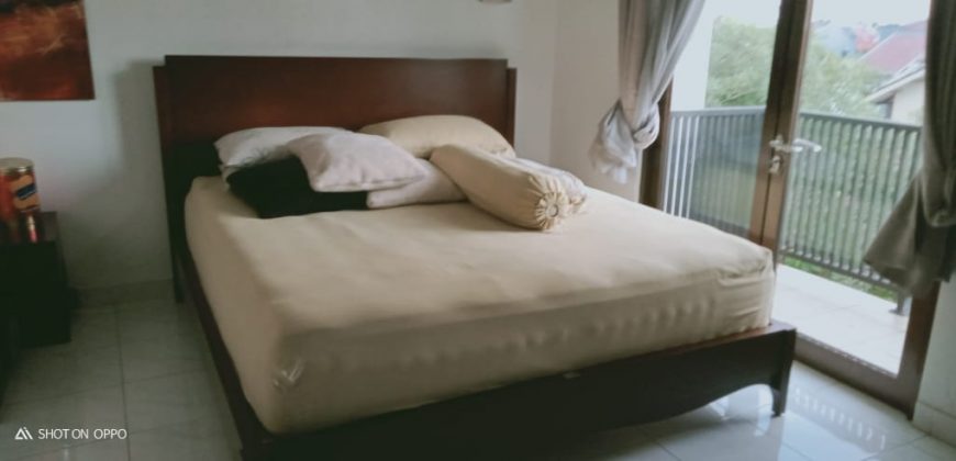 Rumah Hook di dalam Cluster Exclusive