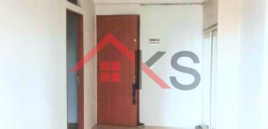 Dijual cepat apartemen tipe 2 kamar di lantai bawah Oak Tower Pulogadung semi furnish