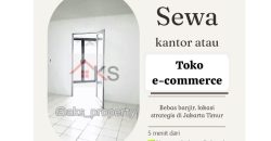Sewa kantor gudang murah di lantai dasar gedung perkantoran Jakarta