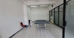 Sewa kantor gudang murah di lantai dasar gedung perkantoran Jakarta